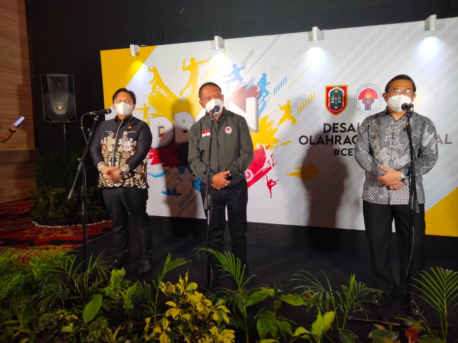 MENPORA -SEKDA PROV DAN REKTOR ULM