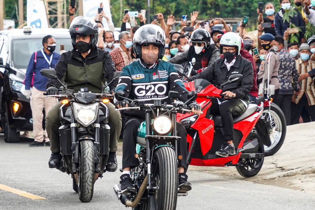 PRESIDEN - MENPAREKRAF UTAMA