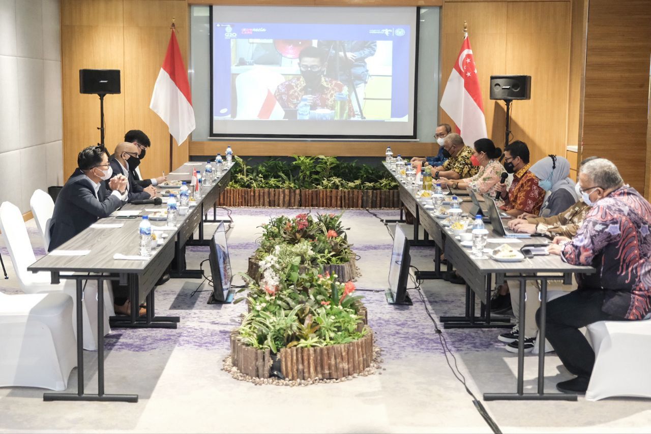 dubes singapura 2