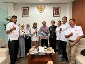 Kompak Berkolaborasi - Pengurus ASPPI DPD Kalsel dan Bimo Epyanto, Deputi Kepala Kantor Perwakilan Bank Indonesia Kalimantan Selatan.