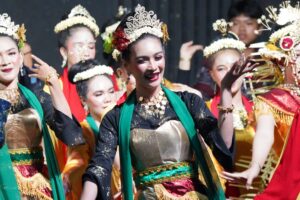 SENI TARI UTAMA