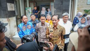 MENTERI TPA
