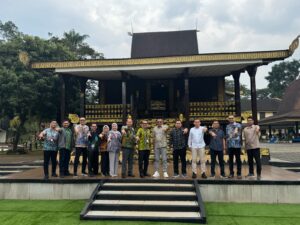 PENGEMBANGAN API TAMAN MINI