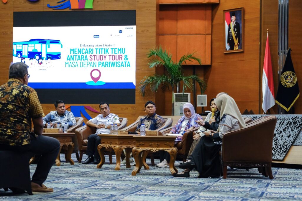 NI LUH PUSPA 1