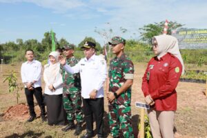 BUPATI MENANAM