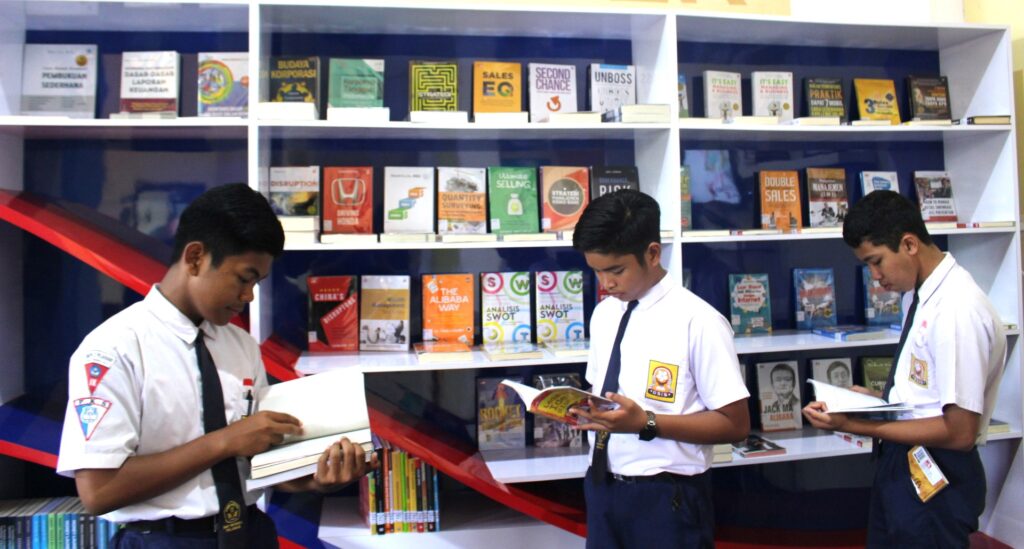 FOTO LOMBA INDOSAT