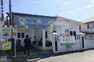 RUMAH MAKAN SANTAN BANJAR