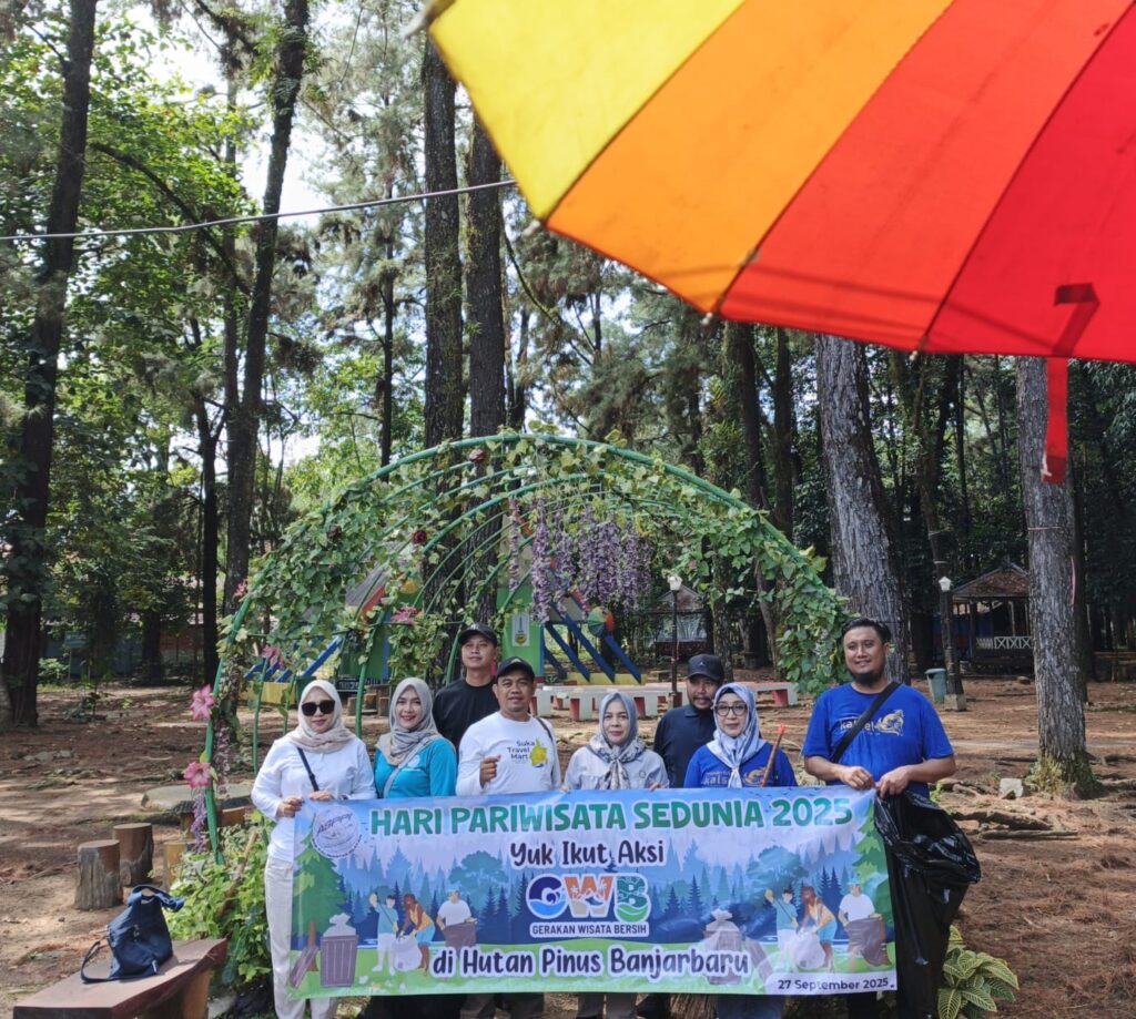 BERSIH DI HUTAN PINUS