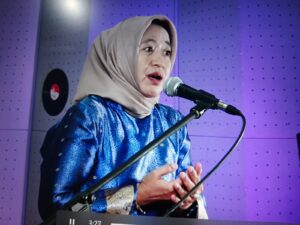 ELLY RAHMAH