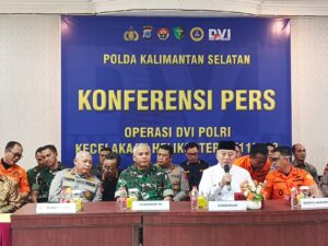 GUBERNUR HELI JATUH