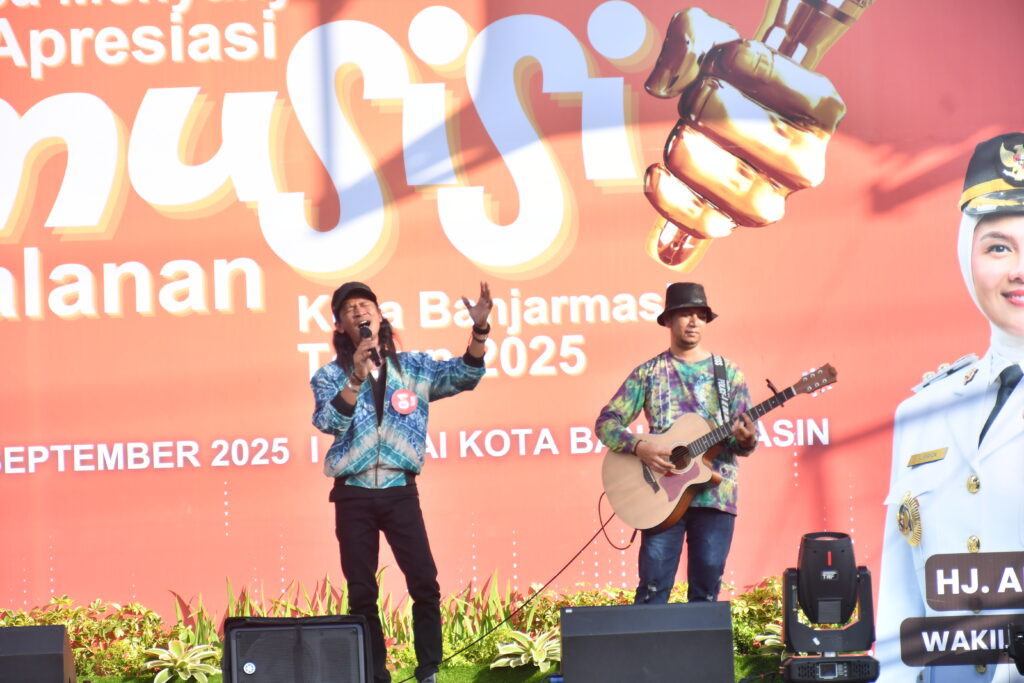 MUSIS JALANAN UTAMA