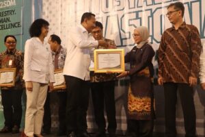 DISHUT PERINGKAT 5 NASIONAL