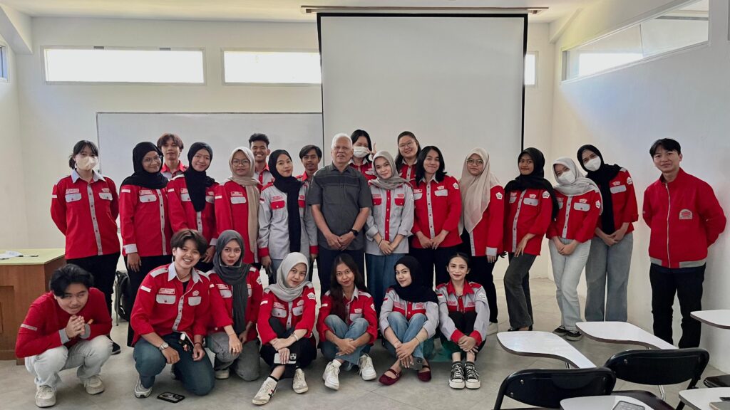 DOSEN MUNIR UTAMA