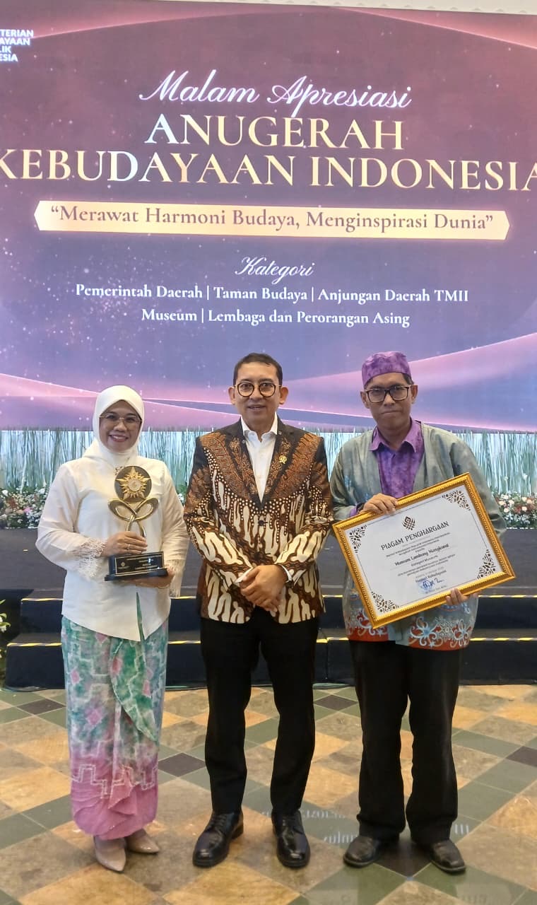 MUSEUM LAMBUNG MANGKURAT