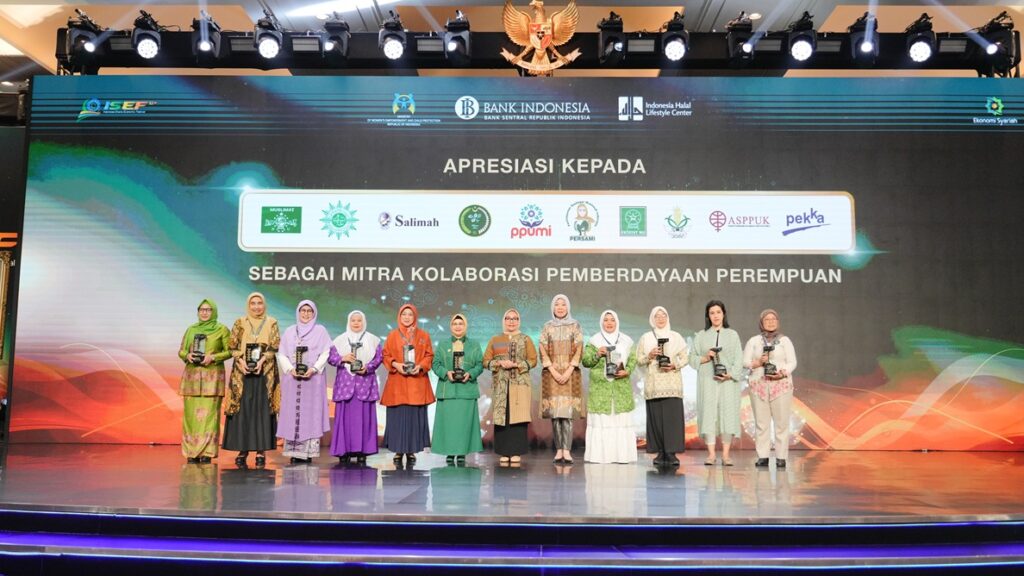 PEREMPUAN KEKUATAN EKONOMI HALAL