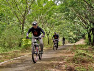 GOWES ISRAUL HUDA
