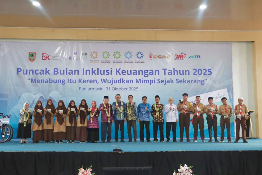 MENABUNG DI UKHWAH UTAMA