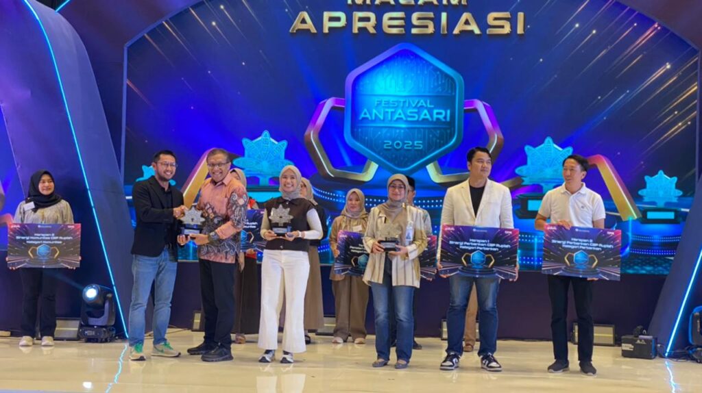 PENGHARGAAN BANK INDONESIA