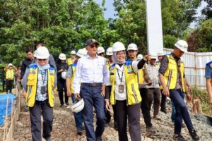 MENTERI PU SEKOLAH RAKYAT KALSEL