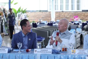MENTERI LINGKUNGAN HIDUP 1