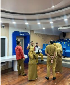 KADIS BARU