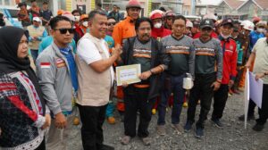 BANTUAN KARHUTLA
