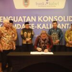 Muhidin Konsolidasikan 8 BPR, Perkuat Modal UMKM Kalsel