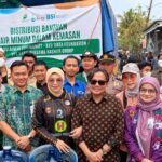 BSI Maslahat Salurkan 1.350 Galon Air Minum untuk Warga Kalsel